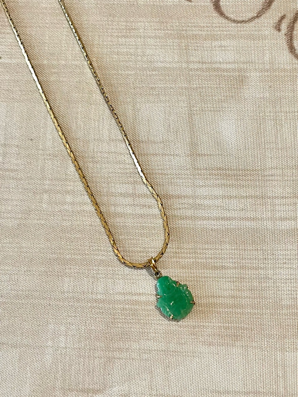 Gold Chain Necklace with Green Jade Pendant